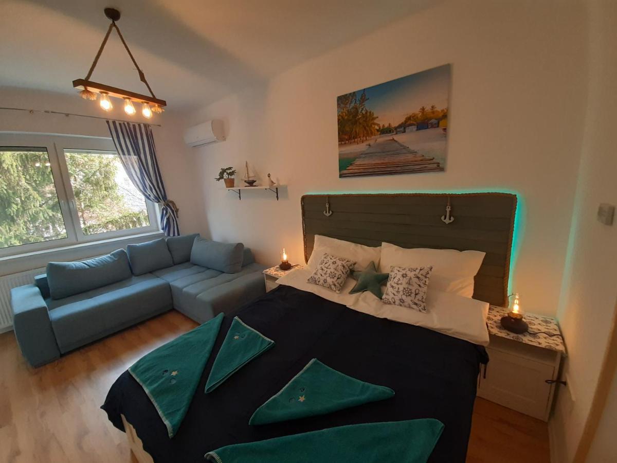 Admiral Apartman Makó Buitenkant foto