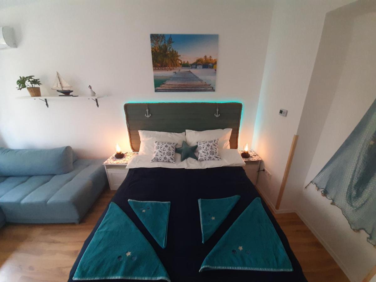 Admiral Apartman Makó Buitenkant foto