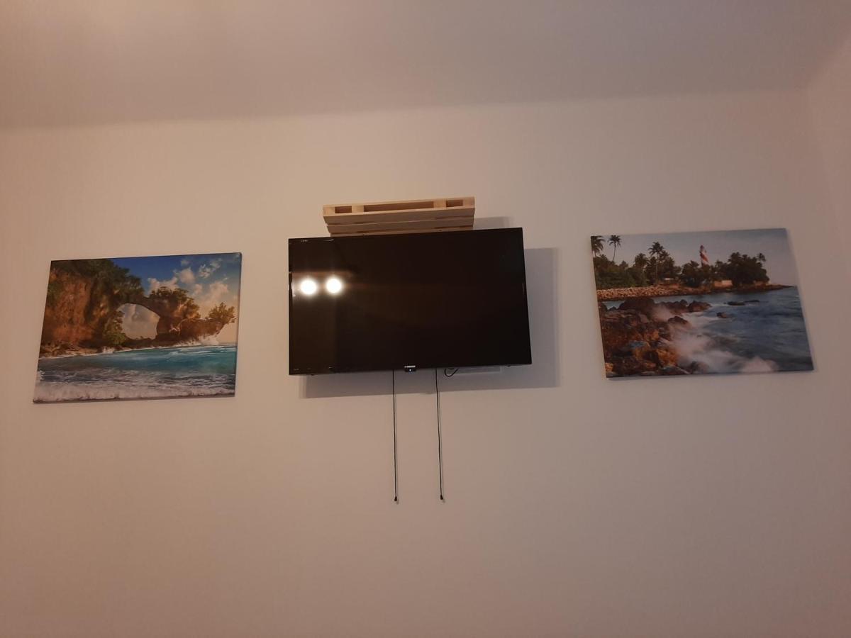 Admiral Apartman Makó Buitenkant foto